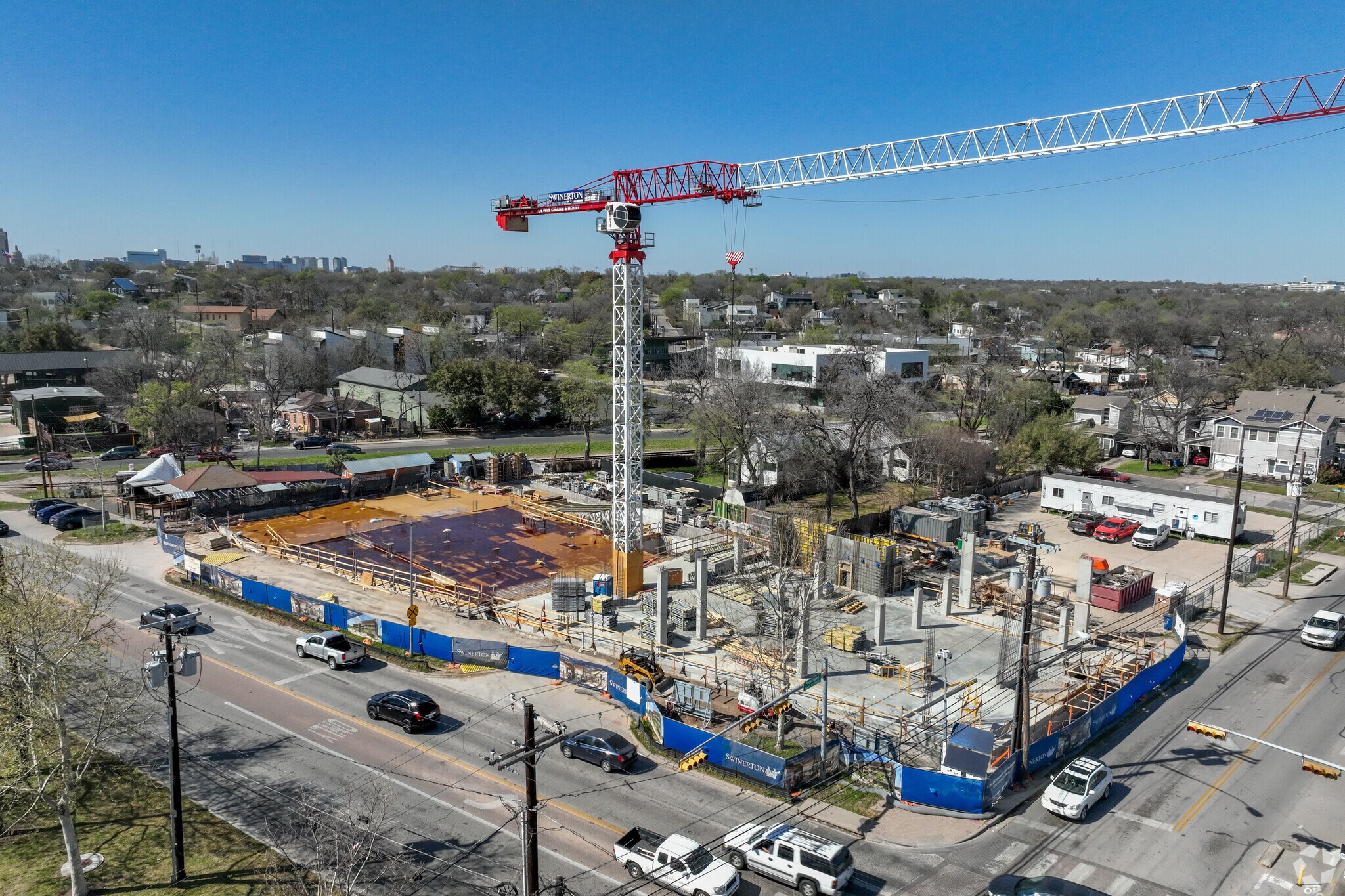 2422 E 7th St, Austin, TX for lease Building Photo- Image 1 of 15