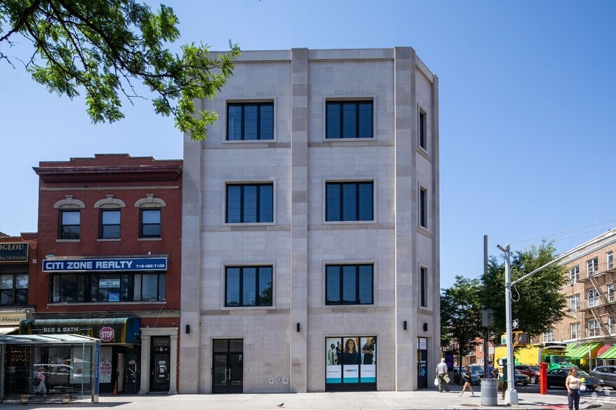 3302 30th Ave, Long Island City, NY for lease - Building Photo - Image 3 of 14