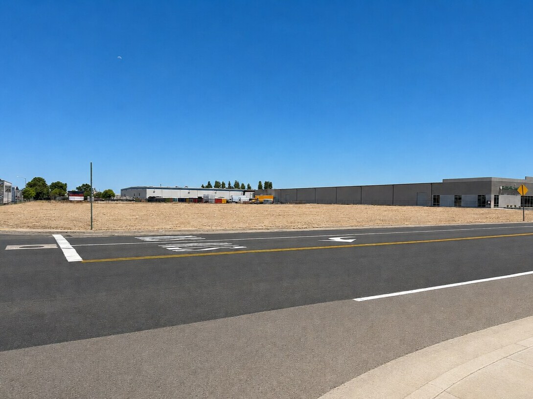 S Granada Dr, Madera, CA for sale Building Photo- Image 1 of 5