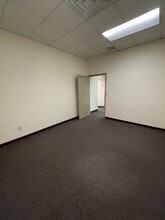 2425 N Meridian St, Indianapolis, IN for lease Interior Photo- Image 2 of 8