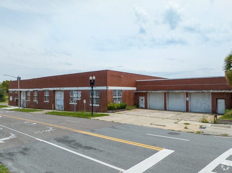 925 N Ocean St, Jacksonville, FL for lease - Primary Photo - Image 1 of 8