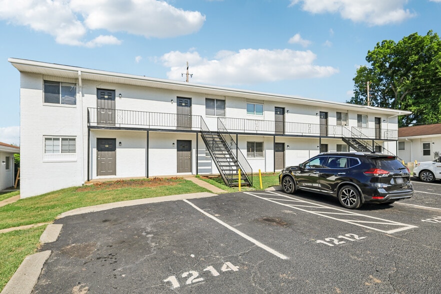 1200 WH Davis Dr, Nashville, TN à vendre - Photo du bâtiment - Image 3 de 41