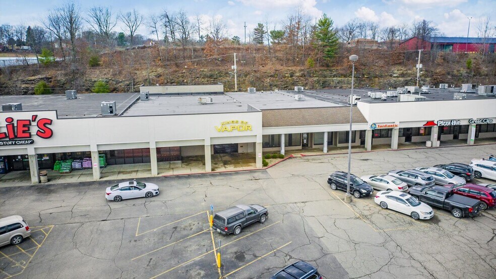 123-201 N Maysville Ave, Zanesville, OH à louer - Photo du bâtiment - Image 2 de 4