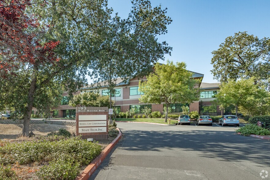 193 Blue Ravine Rd, Folsom, CA à vendre - Photo du bâtiment - Image 3 de 5