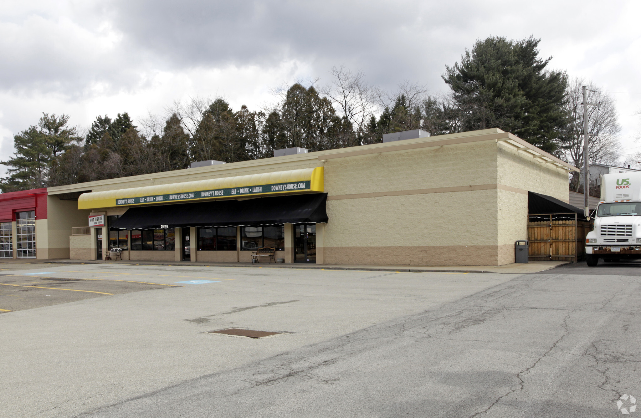 6080 Steubenville Pike, Mc Kees Rocks, PA for sale Primary Photo- Image 1 of 3