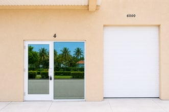 6600 Georgia Ave, West Palm Beach, FL for lease Interior Photo- Image 1 of 10