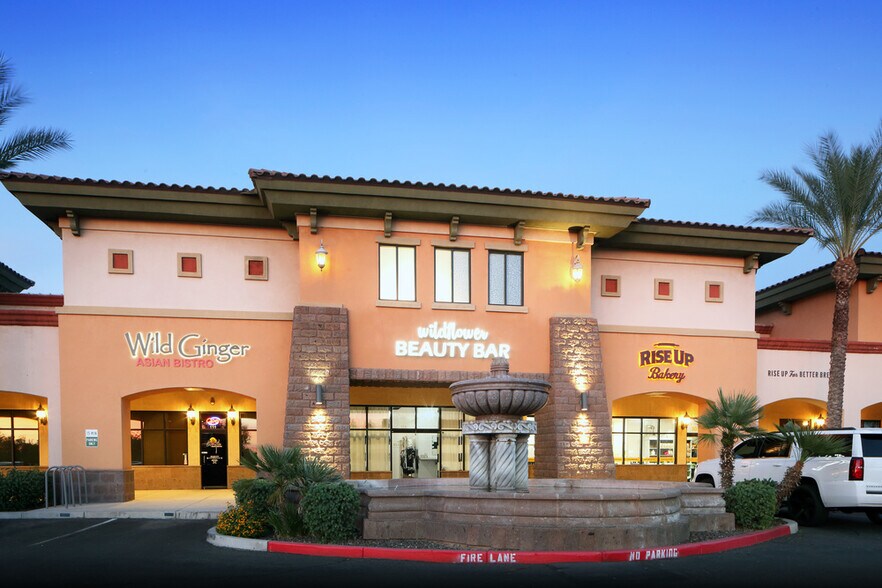 E Guadalupe Rd, Gilbert, AZ à louer - Photo du bâtiment - Image 2 de 5