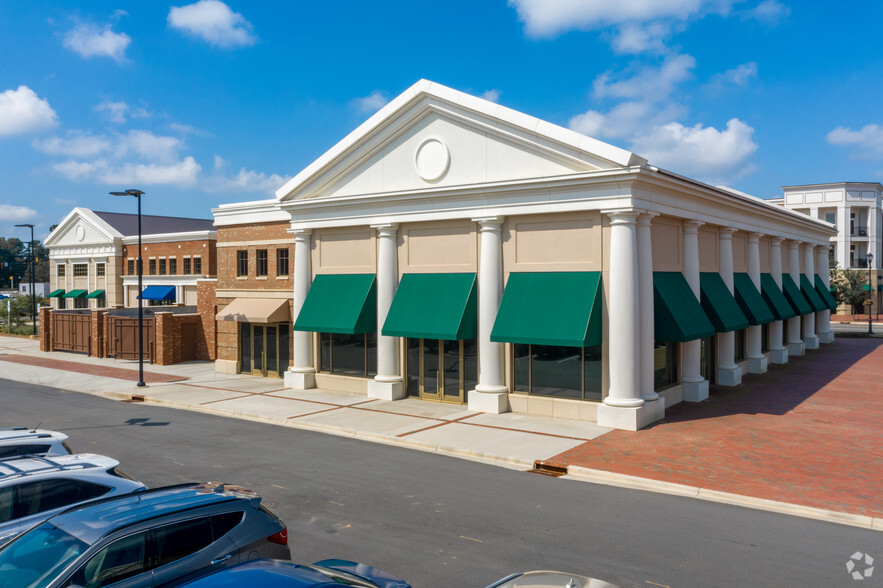 11135 Golf Links Dr, Charlotte, NC for lease - Building Photo - Image 1 of 14