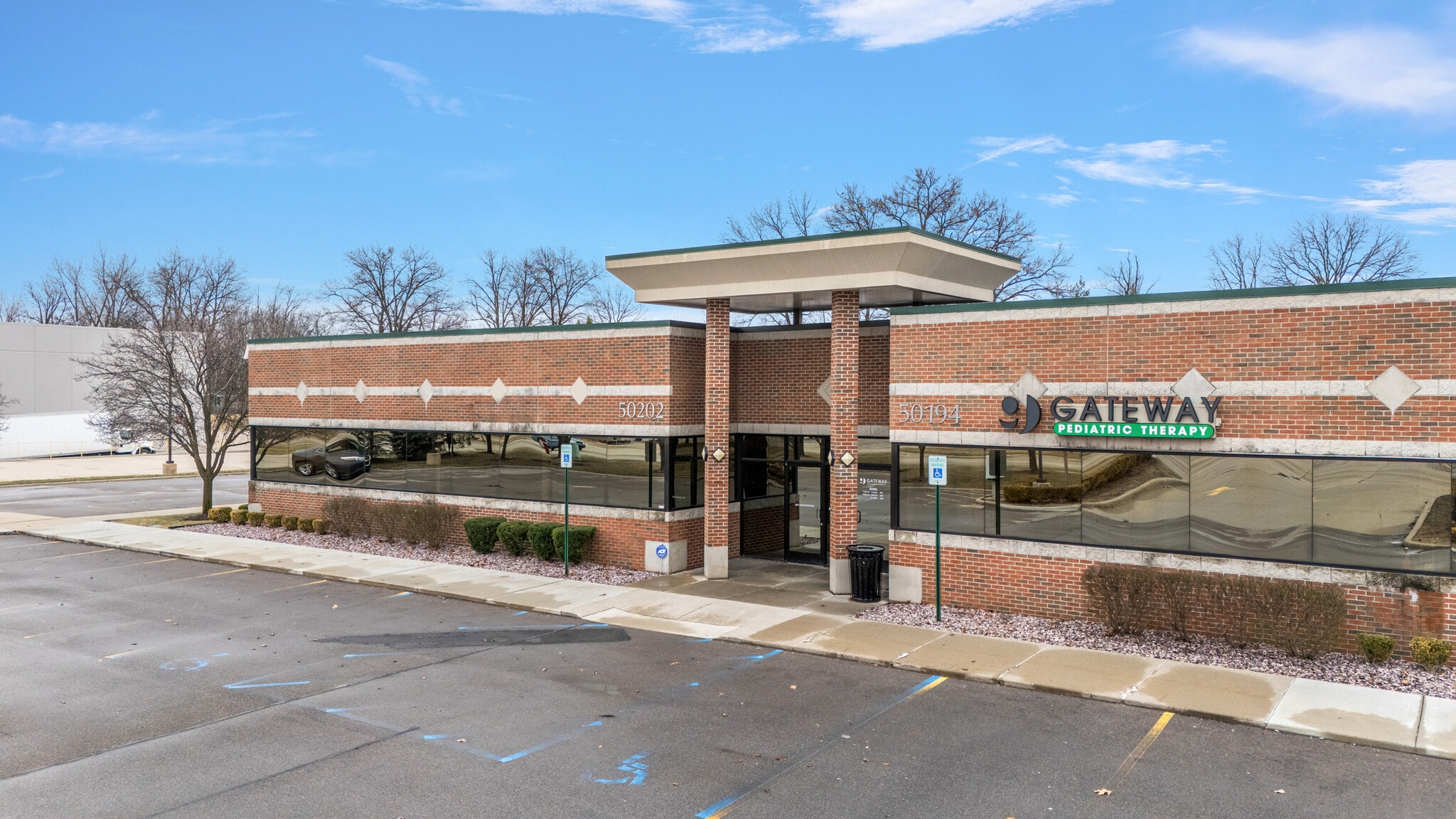 50154-50202 Schoenherr Rd, Shelby Township, MI à louer Photo du bâtiment- Image 1 de 2