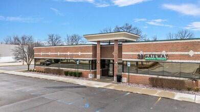 50154-50202 Schoenherr Rd, Shelby Township, MI à louer Photo du bâtiment- Image 1 de 2