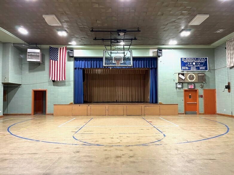 237 Jerome St, Brooklyn, NY à louer - Photo intérieure - Image 2 de 33