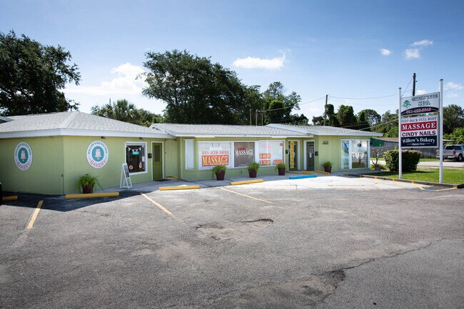 More details for 1609 N Wickham Rd, Melbourne, FL - Retail for Lease