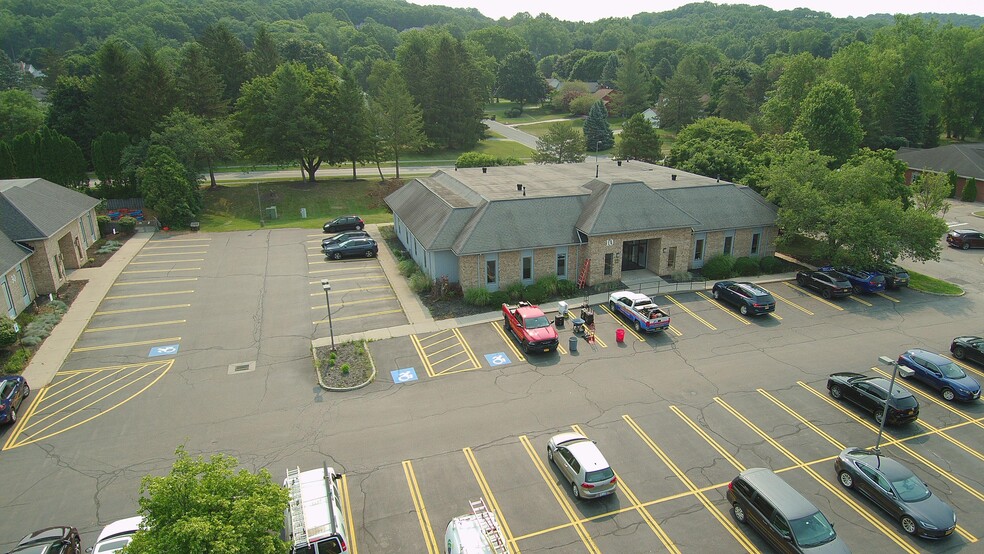 101 Sully's Trail, Pittsford, NY for lease - Building Photo - Image 3 of 4