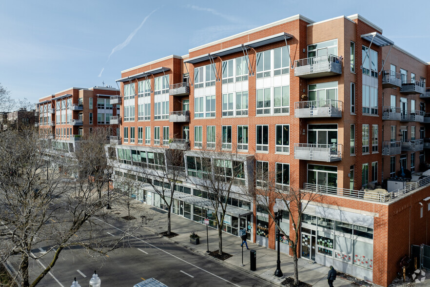 4814-4846 N Clark St, Chicago, IL for lease - Building Photo - Image 3 of 8