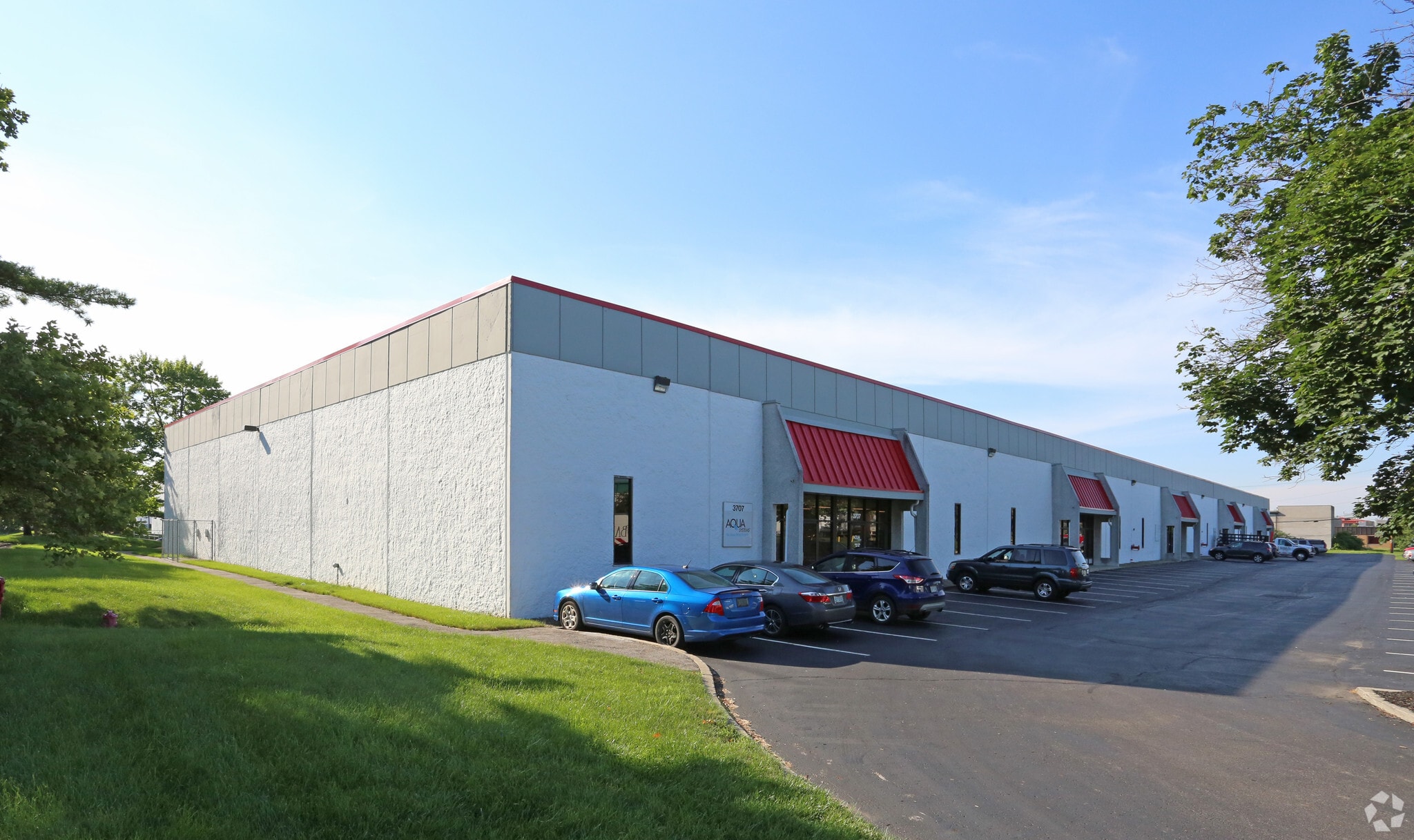 3707-3743 Interchange Rd, Columbus, OH for lease Primary Photo- Image 1 of 7