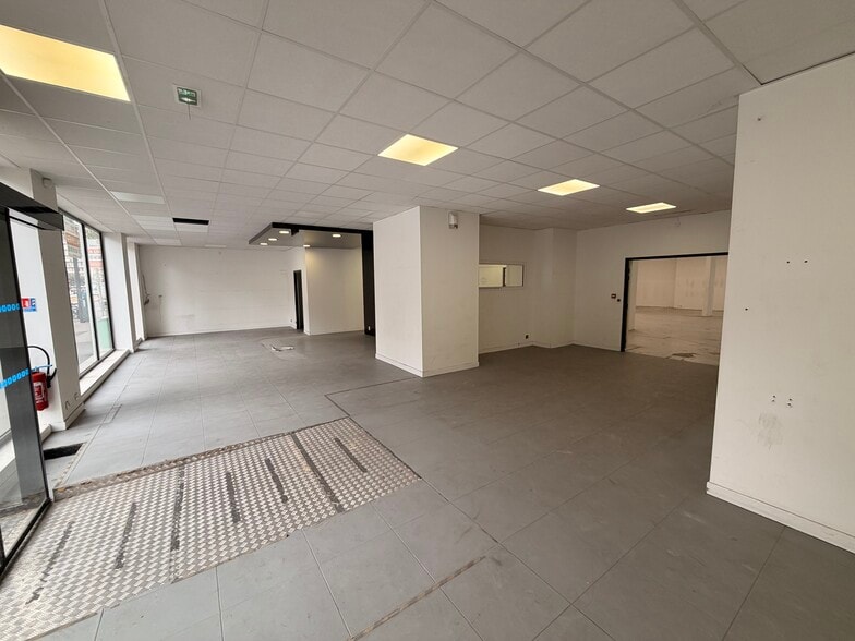 19-21 Boulevard Davout, Paris for lease - Interior Photo - Image 3 of 12