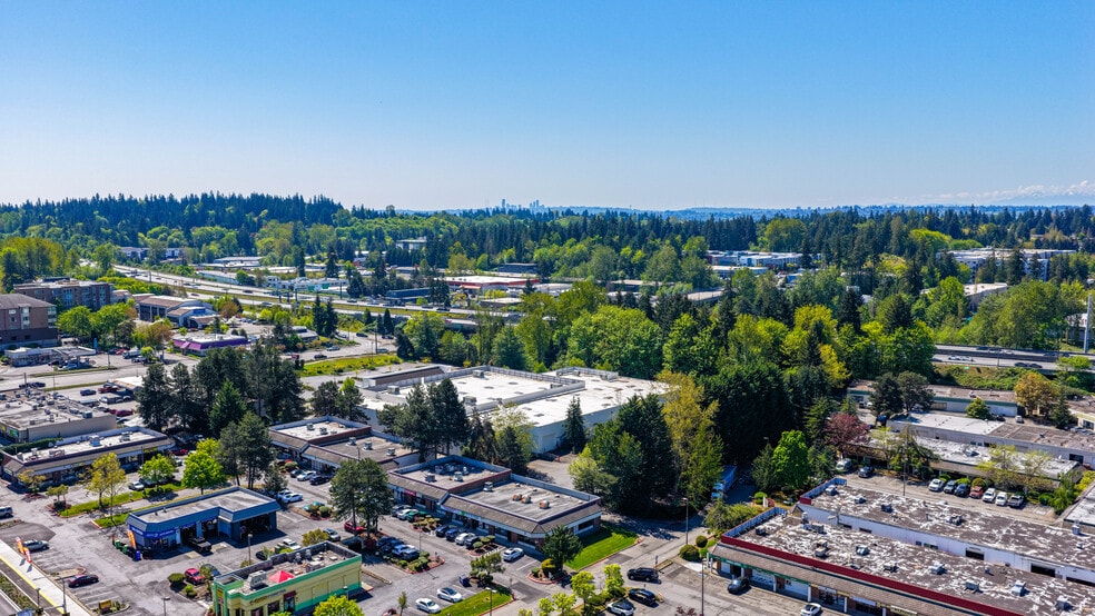 11727 124th Ave NE, Kirkland, WA à louer - Photo du bâtiment - Image 3 de 14
