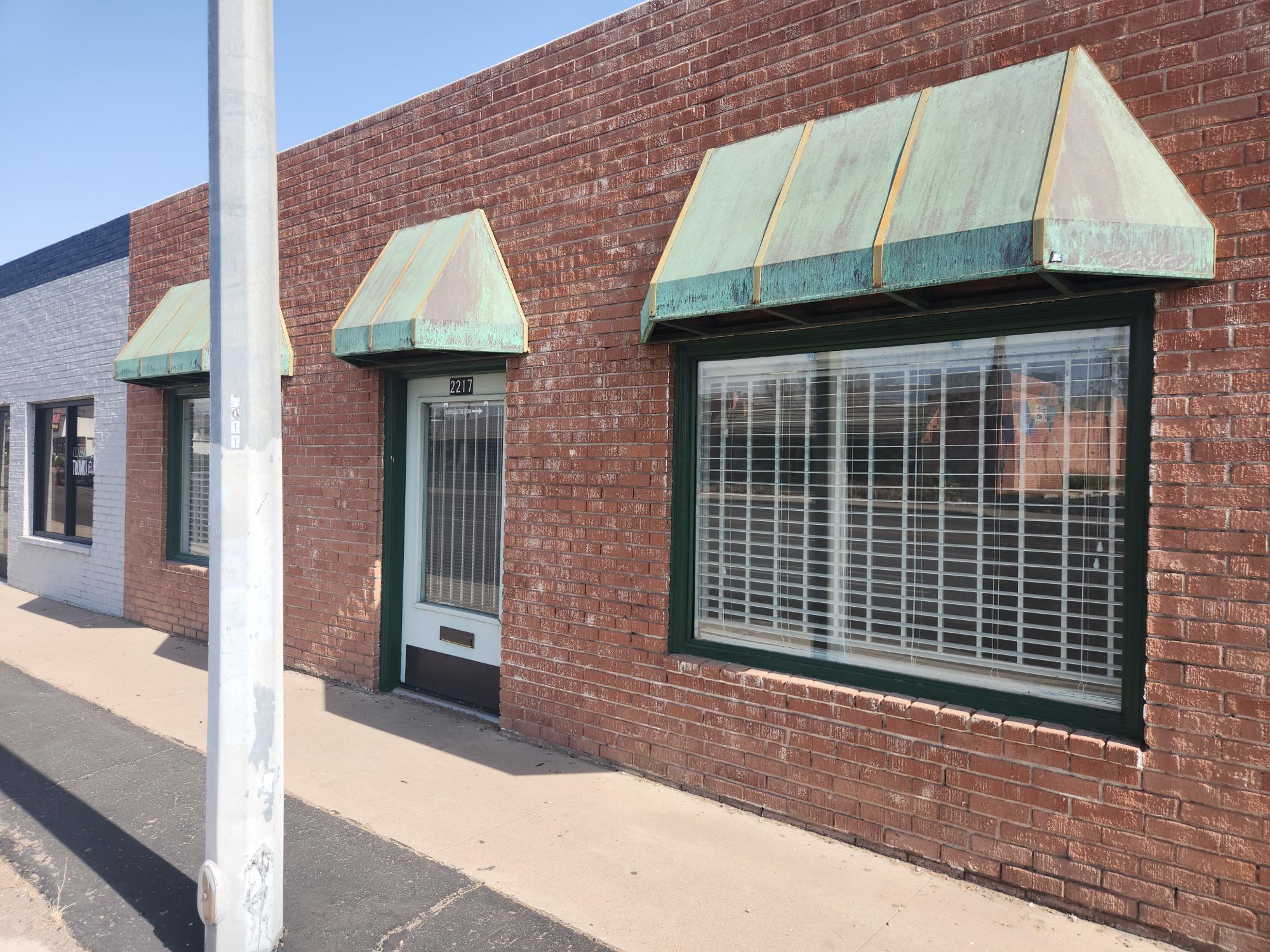 2217 E Indian School Rd, Phoenix, AZ for lease Building Photo- Image 1 of 5