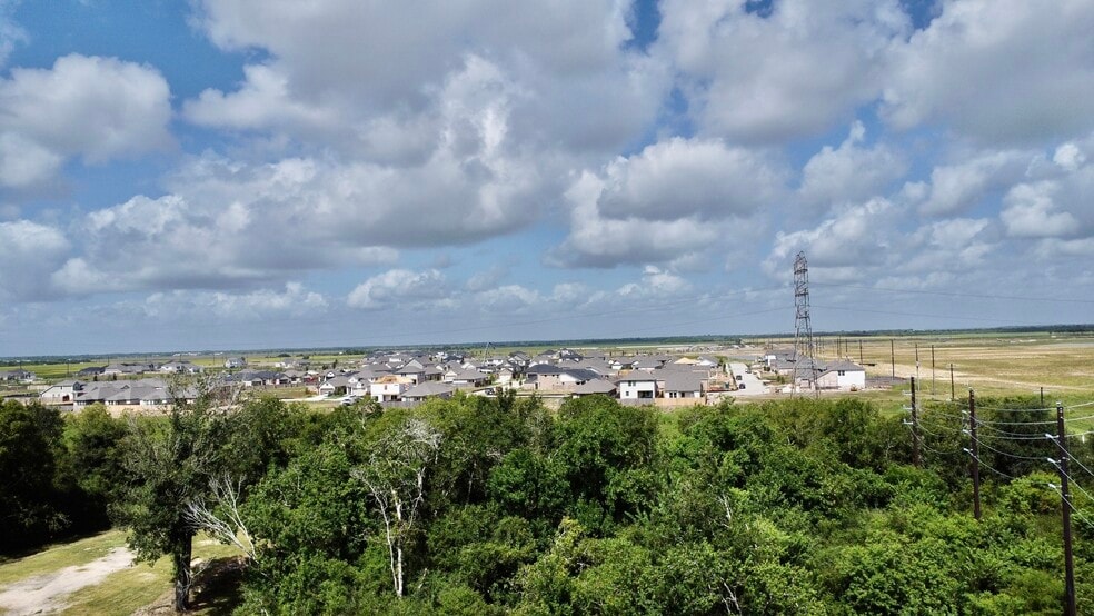 3208 Chene Rue, Rosharon, TX for sale - Building Photo - Image 3 of 12