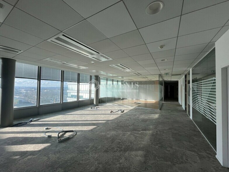 Office in Rungis for lease - Interior Photo - Image 2 of 6