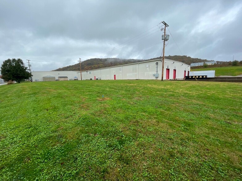 708 Fairground Rd, Lucasville, OH for sale - Building Photo - Image 3 of 36