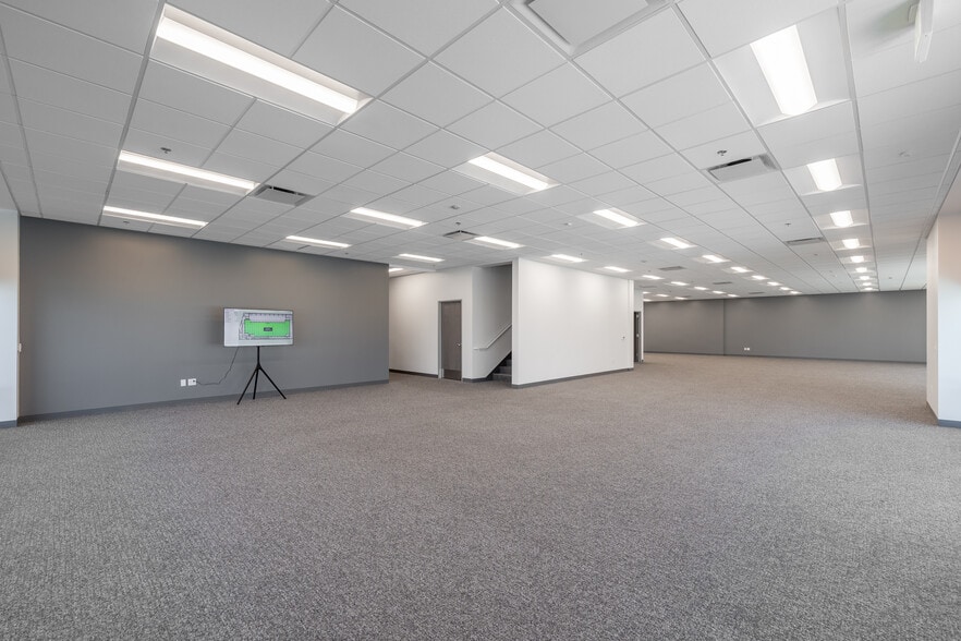 2401 E Wardlow Rd, Long Beach, CA for lease - Matterport 3D Scan - Image 2 of 38