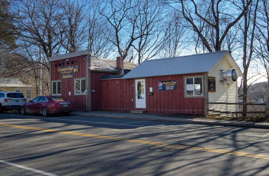 82 Western Ave, Brattleboro, VT à vendre - Photo principale - Image 1 de 1