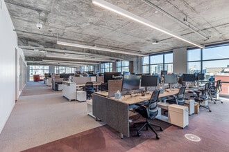 153 Townsend St, San Francisco, CA for lease Interior Photo- Image 2 of 3