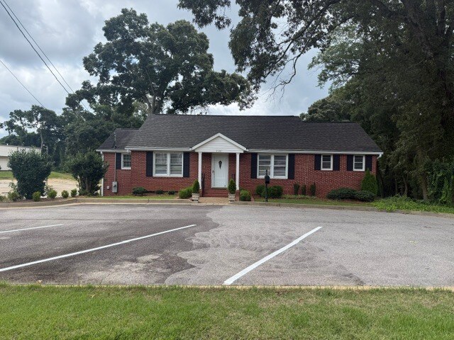 1507 Vernon Rd, Lagrange, GA for lease Primary Photo- Image 1 of 30