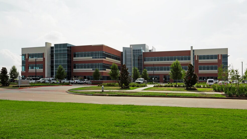 13905 University Blvd, Sugar Land, TX à vendre - Photo du bâtiment - Image 3 de 6