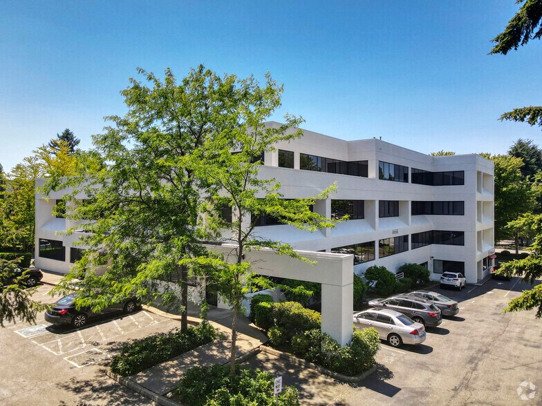 17000 140th Ave NE, Woodinville, WA à louer - Photo du bâtiment - Image 3 de 5