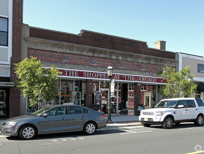 658 Cookman Ave, Asbury Park, NJ for lease - Building Photo - Image 1 of 4