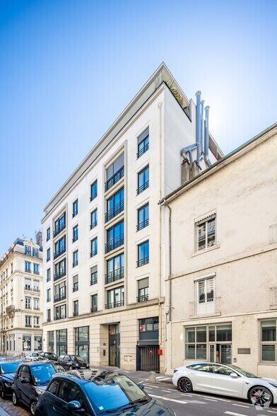 Immeuble residentiel dans Lyon à vendre - Photo du bâtiment - Image 2 de 4