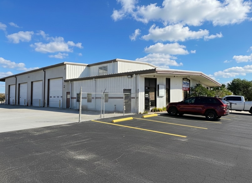 1201 N 34th St, Tampa, FL for lease - Building Photo - Image 2 of 8