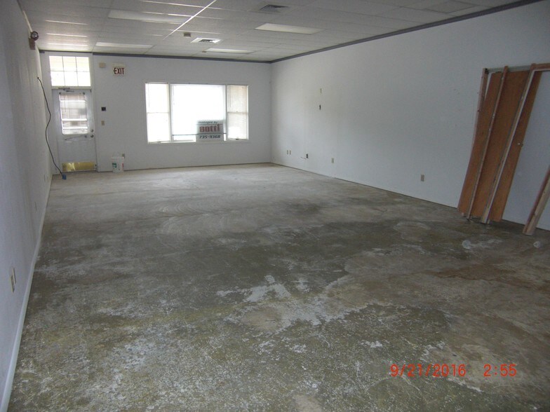 696 Amity Rd, Bethany, CT for lease - Building Photo - Image 3 of 26