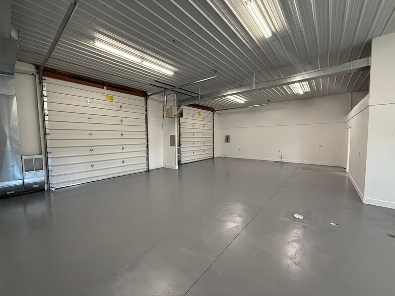 665 Granite Dr, Circleville, OH à louer - Photo du bâtiment - Image 2 de 16