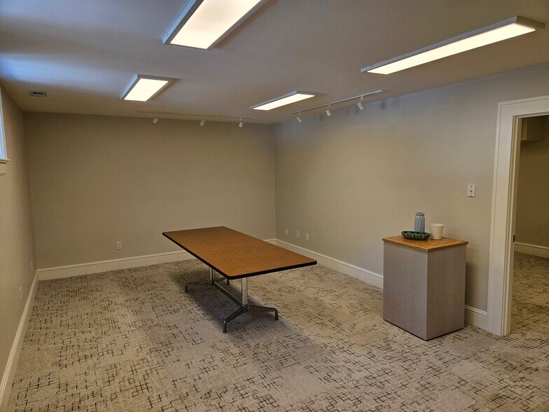 1002 Broad St, Durham, NC à louer - Photo du bâtiment - Image 3 de 4