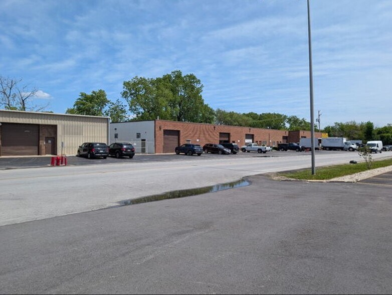 3210-3244 Wireton Rd, Blue Island, IL à vendre - Photo du bâtiment - Image 2 de 3