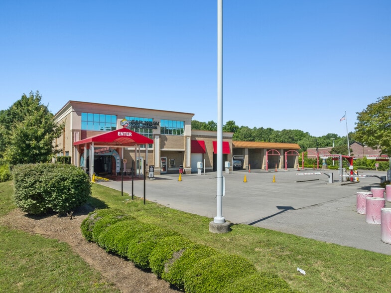 11571 Clayton Boulevard, Clayton, NC à vendre - Photo du bâtiment - Image 3 de 24