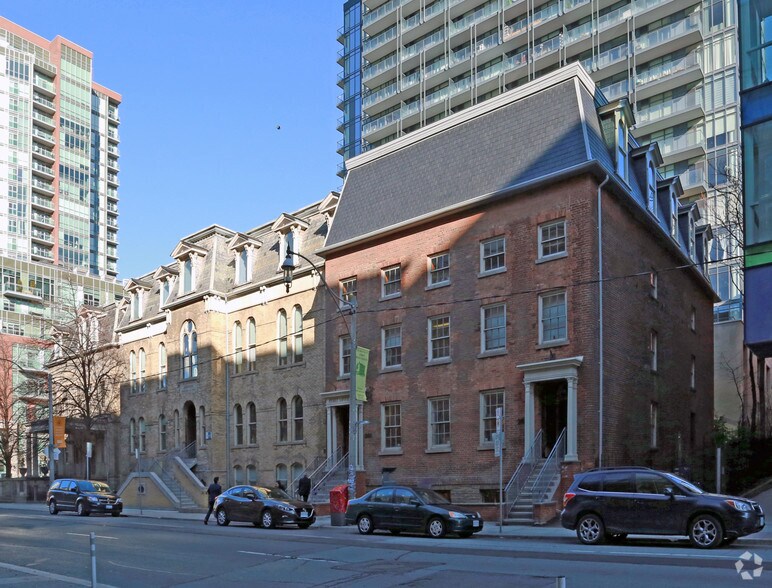 252-264 Adelaide St E, Toronto, ON à louer - Photo du bâtiment - Image 3 de 11
