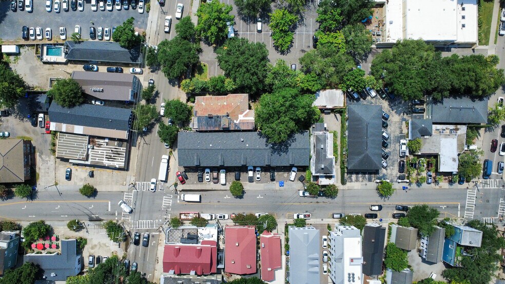 221 Rutledge Ave, Charleston, SC à vendre - Photo du bâtiment - Image 2 de 7