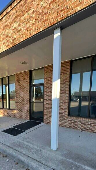 2548 Fayetteville Rd, Lumberton, NC à louer - Photo du bâtiment - Image 1 de 13