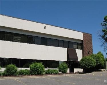 1650 Beam Ave, Maplewood, MN à louer - Photo du bâtiment - Image 2 de 3