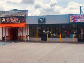 Plus de détails pour 434-440 E 1st St, Tustin, CA - Commerce de détail à louer
