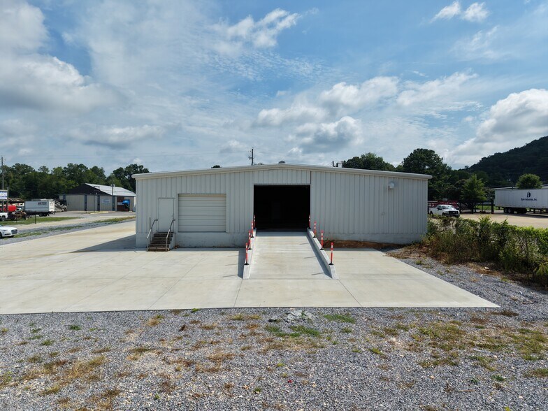 8 Belcher Dr, Pelham, AL à louer - Photo du bâtiment - Image 2 de 6