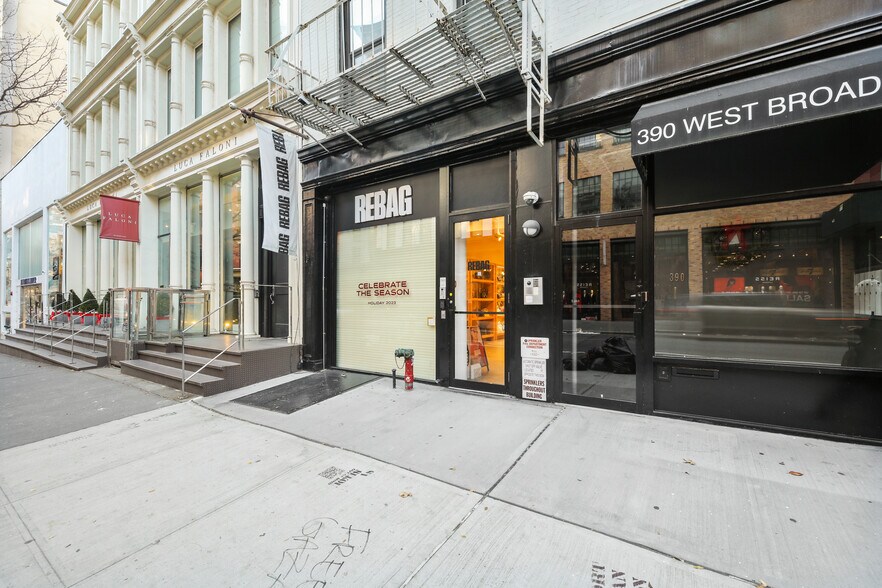 390 W Broadway, New York, NY à louer - Photo du bâtiment - Image 3 de 14