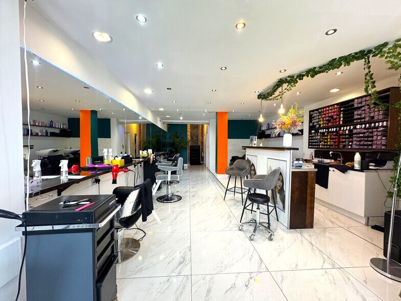 69-69B Lavender Hl, Londres à louer - Photo du bâtiment - Image 2 de 8