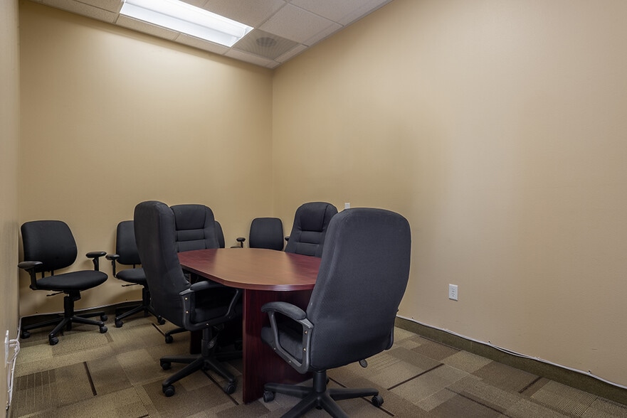 1880 E Warm Springs Rd, Las Vegas, NV for lease - Building Photo - Image 3 of 14