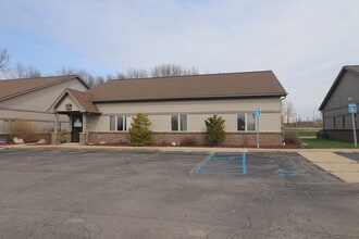 3471 E Grand River Ave, Howell, MI for lease Building Photo- Image 2 of 2
