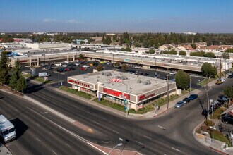 6214 N Blackstone Ave, Fresno, CA - AERIAL map view